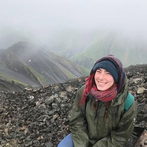 Meet your Posher, Magdalena